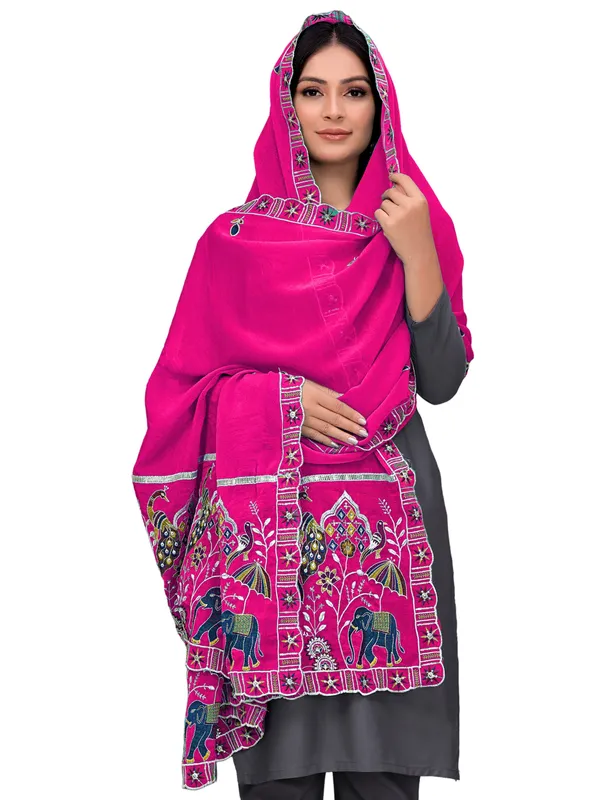 Embroidered_Viscose_Dupatta_With_Elephant_Peacock_Pallu_Pink