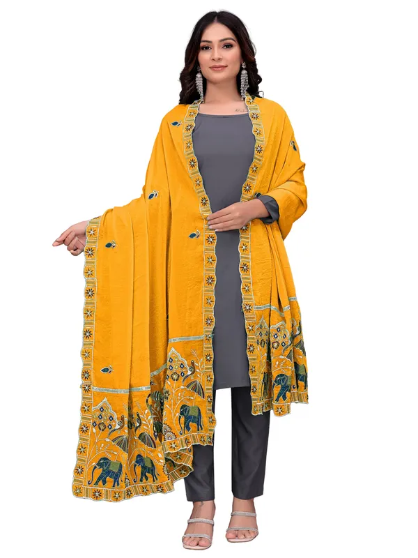 Embroidered_Viscose_Dupatta_With_Elephant_Peacock_Pallu_Mustard_Yellow