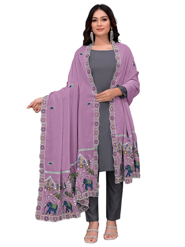 Embroidered_Viscose_Dupatta_With_Elephant_Peacock_Pallu_Onion_Pink