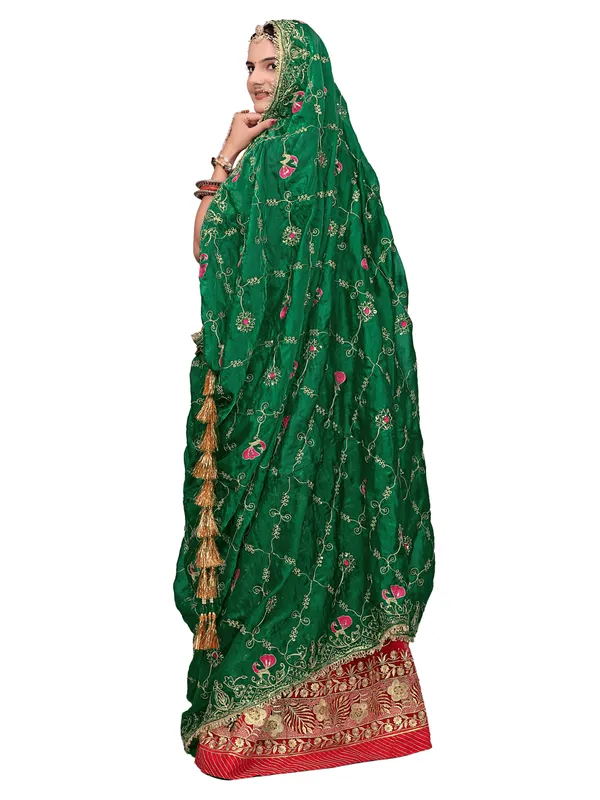 Zari_Embroidered_Art_Silk_Odhni_Dupatta_With_Peacock_Jaal_Green