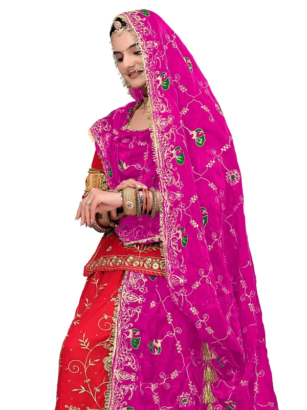Zari_Embroidered_Art_Silk_Odhni_Dupatta_With_Peacock_Jaal_Pink