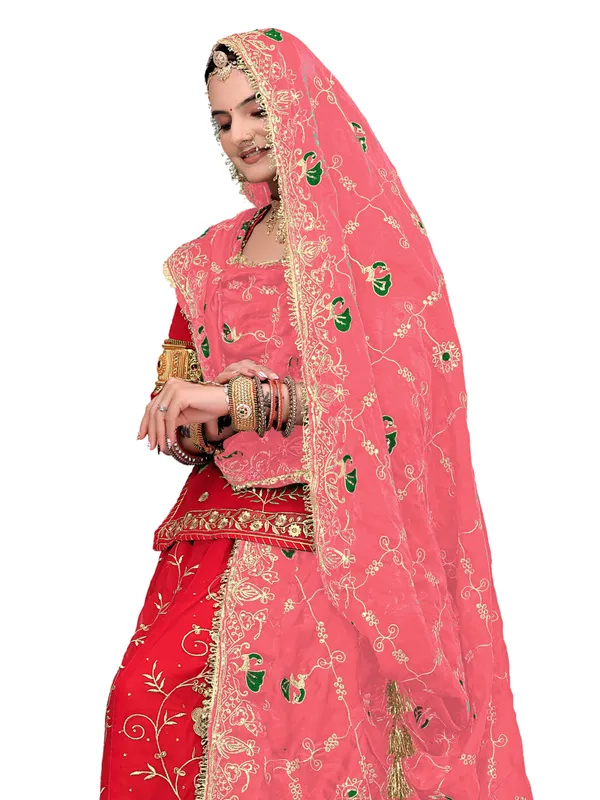 Zari_Embroidered_Art_Silk_Odhni_Dupatta_With_Peacock_Jaal_Peach