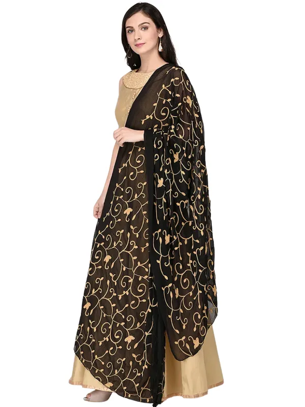 Embroidered_Chiffon_Dupatta_With_Floral_Jaal_Lace_Border_Black_Gold