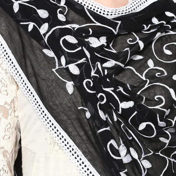 Embroidered_Chiffon_Dupatta_With_Floral_Jaal_Lace_Border_Black_White