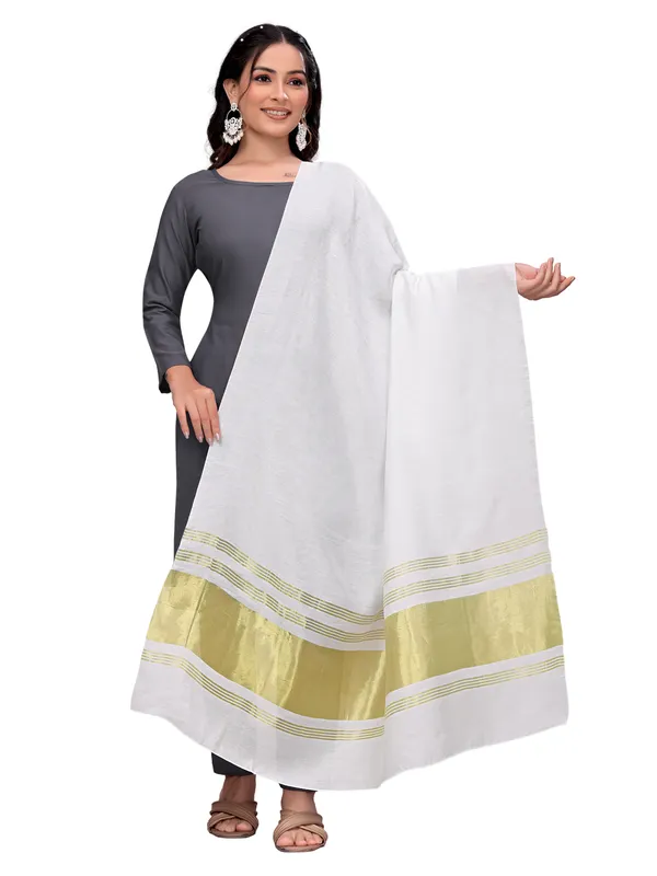 Lagdi_Patta_Dupatta_In_Silk_Blend_With_Golden_Zari_Border_White