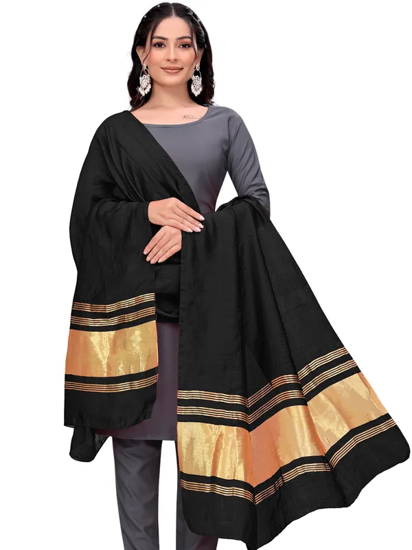 Lagdi_Patta_Dupatta_In_Silk_Blend_With_Golden_Zari_Border_Black