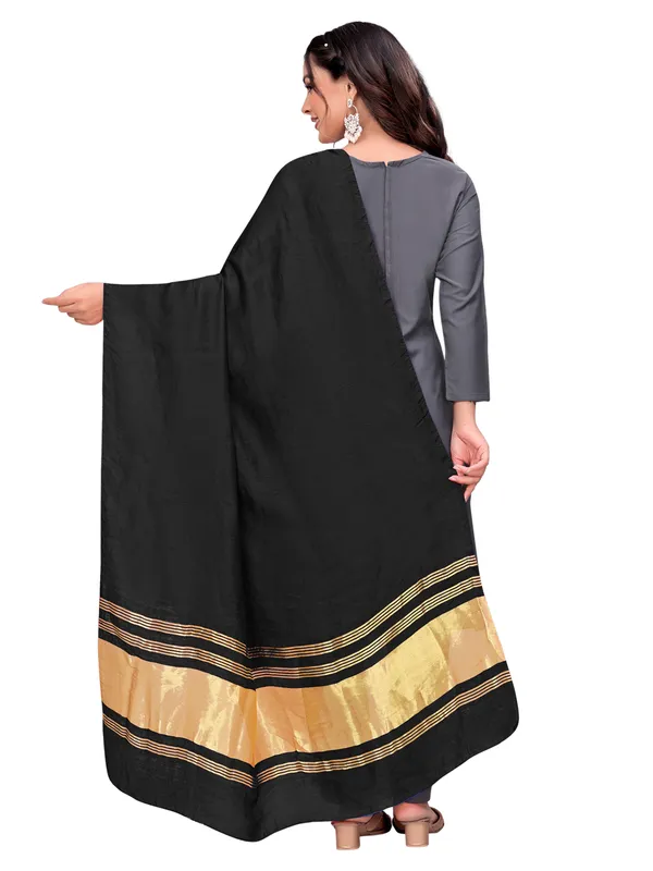 Lagdi_Patta_Dupatta_In_Silk_Blend_With_Golden_Zari_Border_Black