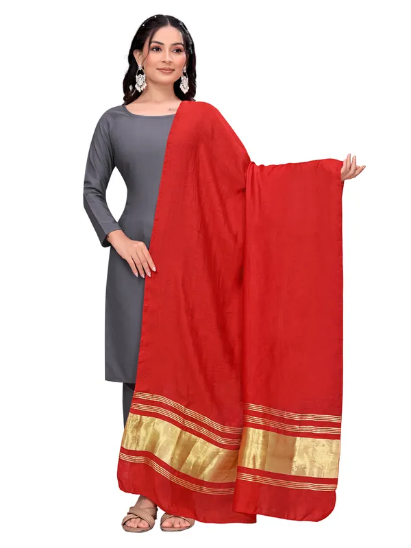 Lagdi_Patta_Dupatta_In_Silk_Blend_With_Golden_Zari_Border_Red