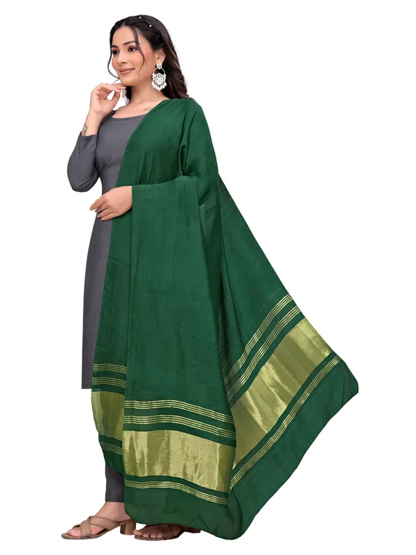 Lagdi_Patta_Dupatta_In_Silk_Blend_With_Golden_Zari_Border_Green