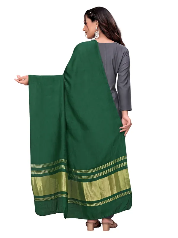 Lagdi_Patta_Dupatta_In_Silk_Blend_With_Golden_Zari_Border_Green