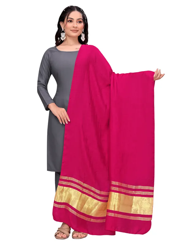 Lagdi_Patta_Dupatta_In_Silk_Blend_With_Golden_Zari_Border_Pink
