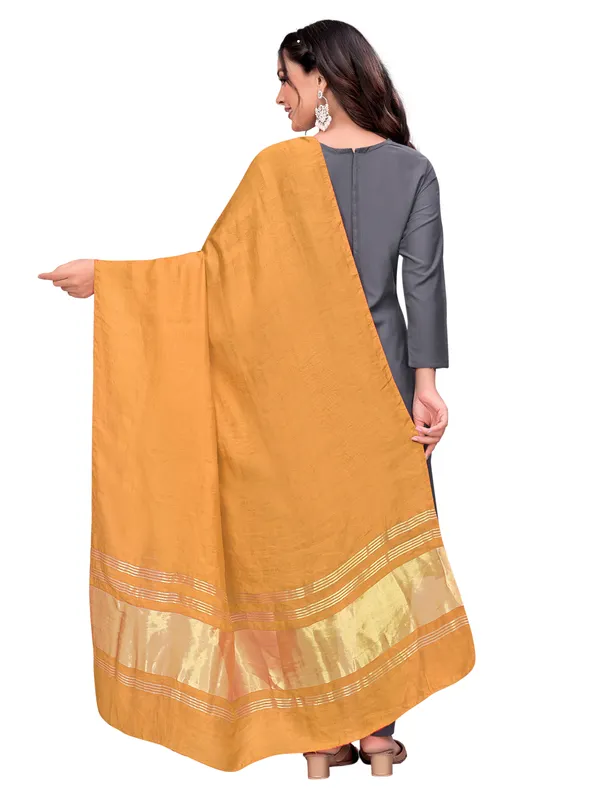 Lagdi_Patta_Dupatta_In_Silk_Blend_With_Golden_Zari_Border_Mustard_Yellow