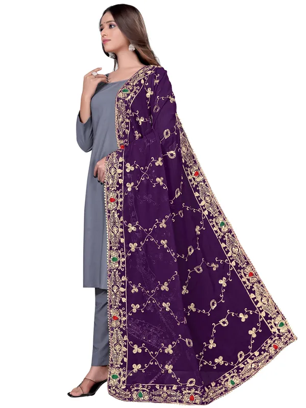 Embroidered_Georgette_Dupatta_With_Sequin_Work_Lace_Border_Wine
