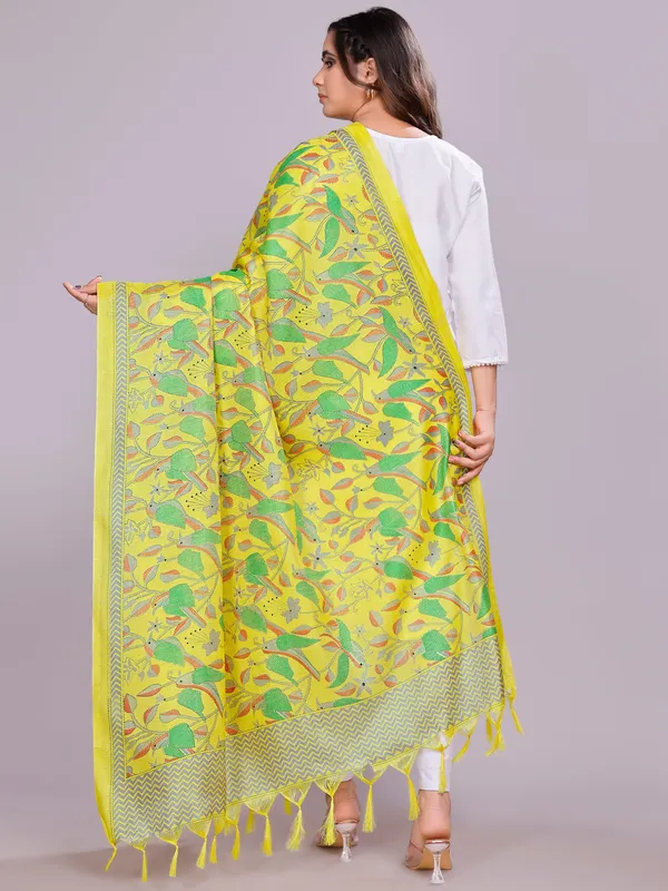 Kantha_Style_Bird_Print_Cotton_Silk_Dupatta_With_Tassels_Yellow