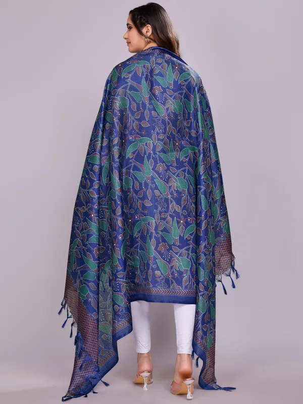 Kantha_Style_Bird_Print_Cotton_Silk_Dupatta_With_Tassels_Navy_Blue