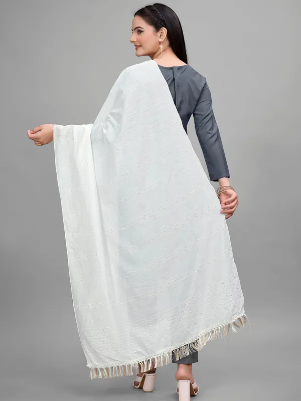 Chanderi_Style_Dupatta_With_Zari_Stripes_Sequins_Tassels_White