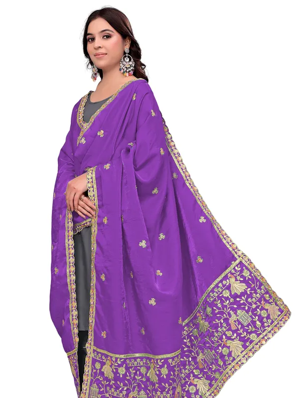 Zari_Embroidered_Art_Silk_Dupatta_With_Sequin_Peacock_Pallu_Lavender