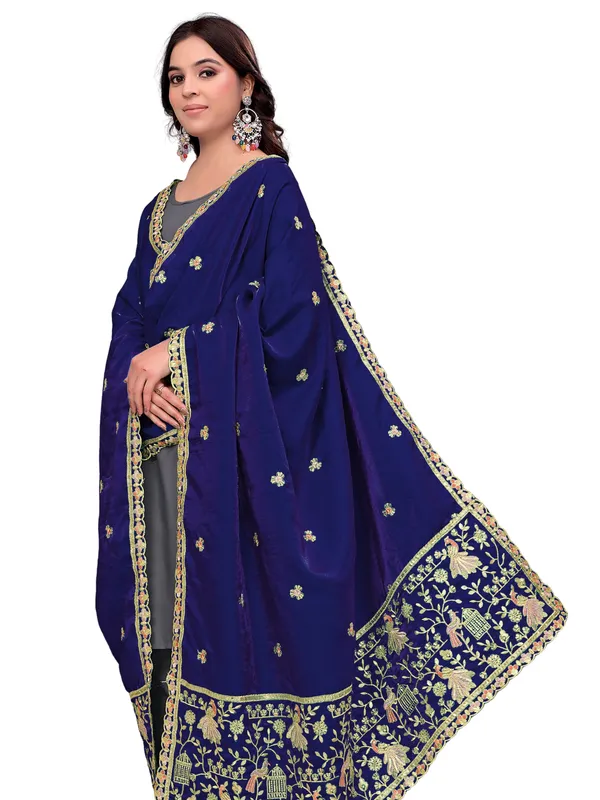 Zari_Embroidered_Art_Silk_Dupatta_With_Sequin_Peacock_Pallu_Navy_Blue