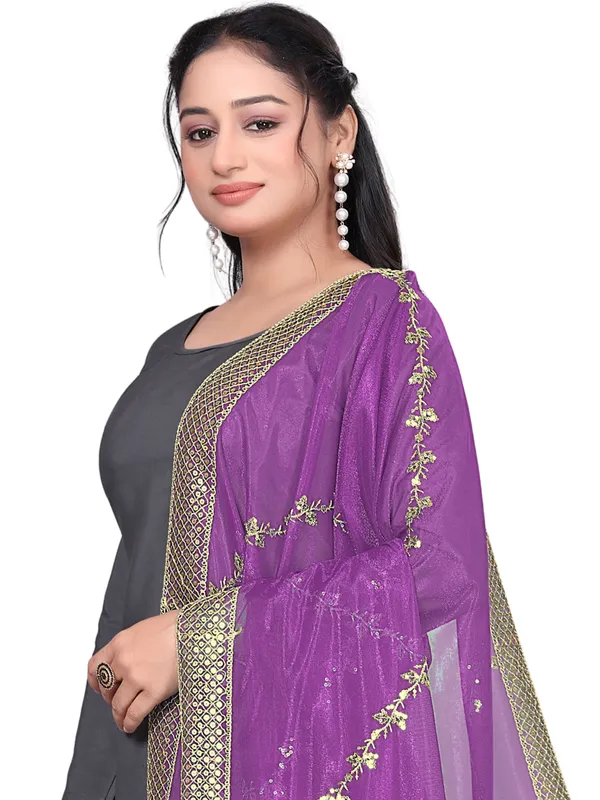 Zari_Embroidered_Organza_Dupatta_With_Sequin_Lace_Border_Lavender