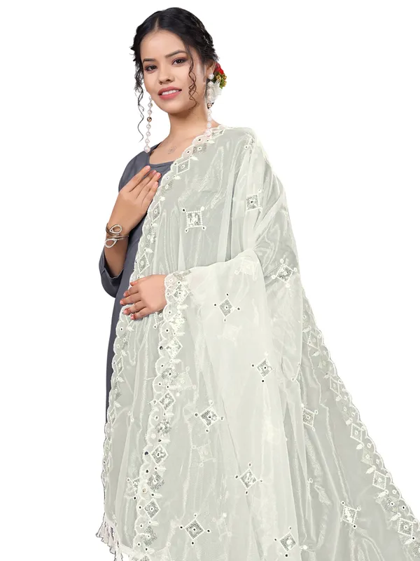 Organza_Embroidered_Dupatta_With_Sequins_Mirror_Work_Tassels_White