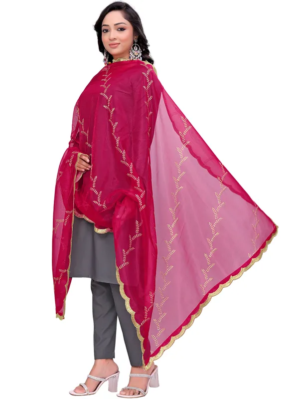 Organza_Embroidered_Dupatta_With_Sequin_Work_Scalloped_Border_Pink