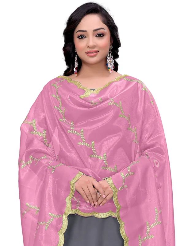 Organza_Embroidered_Dupatta_With_Sequin_Work_Scalloped_Border_Light_Pink