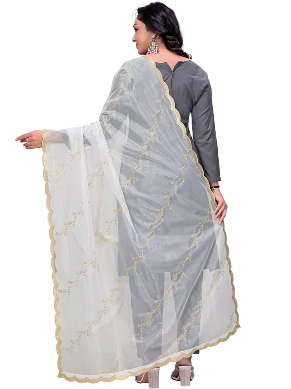 Organza_Embroidered_Dupatta_With_Sequin_Work_Scalloped_Border_White3