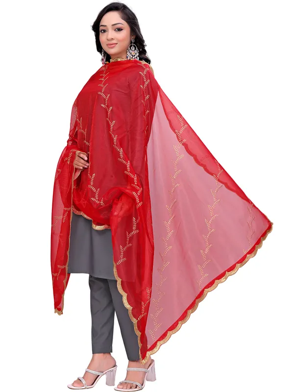 Organza_Embroidered_Dupatta_With_Sequin_Work_Scalloped_Border_Red