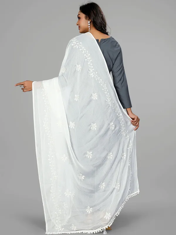 Chiffon_Embroidered_Dupatta_With_Floral_Butis_Pom_Pom_Lace_White1