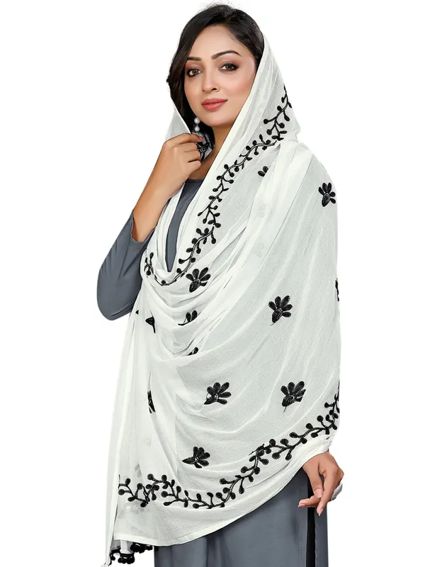 Chiffon_Embroidered_Dupatta_With_Floral_Butis_Pom_Pom_Lace_White2