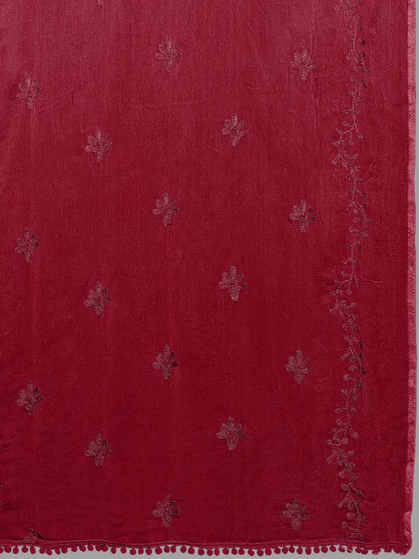 Chiffon_Embroidered_Dupatta_With_Floral_Butis_Pom_Pom_Lace_Maroon
