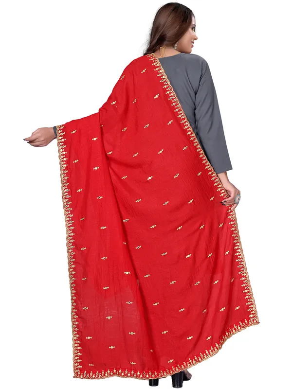 Vichitra_Art_Silk_Embroidered_Dupatta_With_Mirror_Work_Border_Red