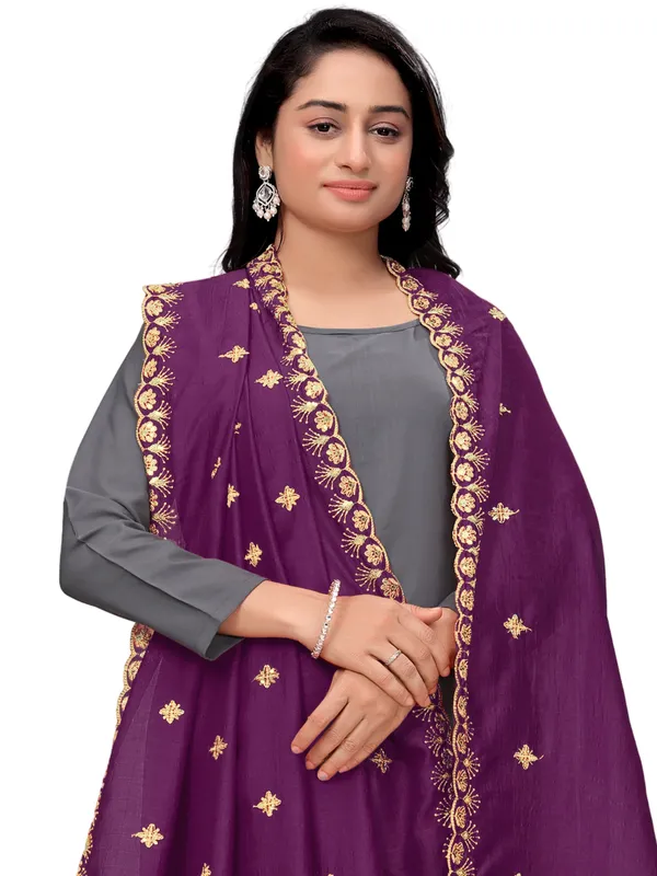 Vichitra_Art_Silk_Dupatta_With_Zari_Sequin_Embroidery_Buti_Wine
