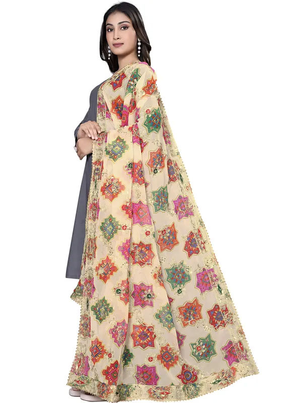 Printed_Georgette_Dupatta_With_Thread_Embroidery_Sequins_White