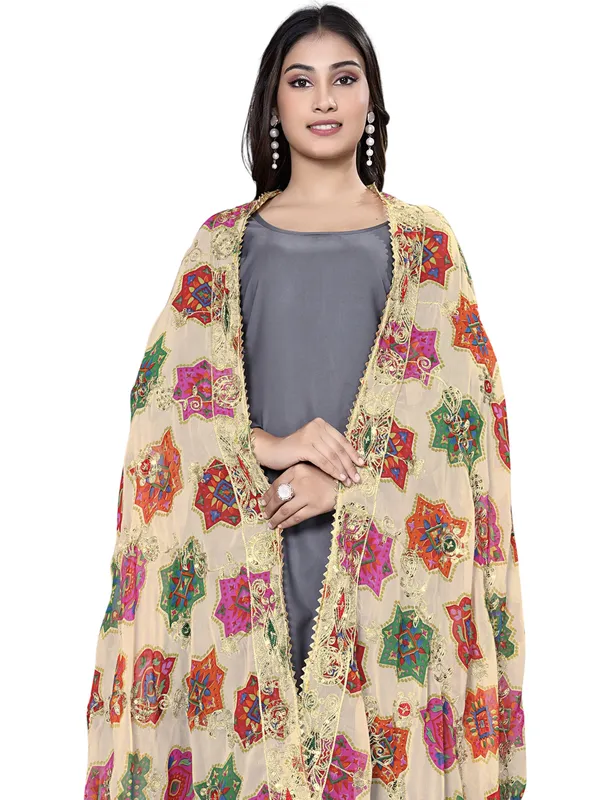 Printed_Georgette_Dupatta_With_Thread_Embroidery_Sequins_White