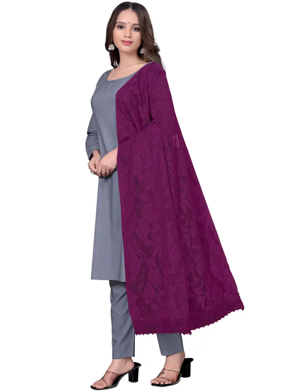 Amritsari_Net_Floral_Dupatta_With_Lace_Border_Wine