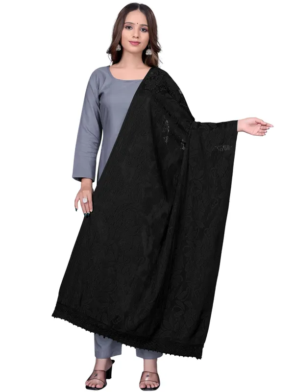 Amritsari_Net_Floral_Dupatta_With_Lace_Border_Black