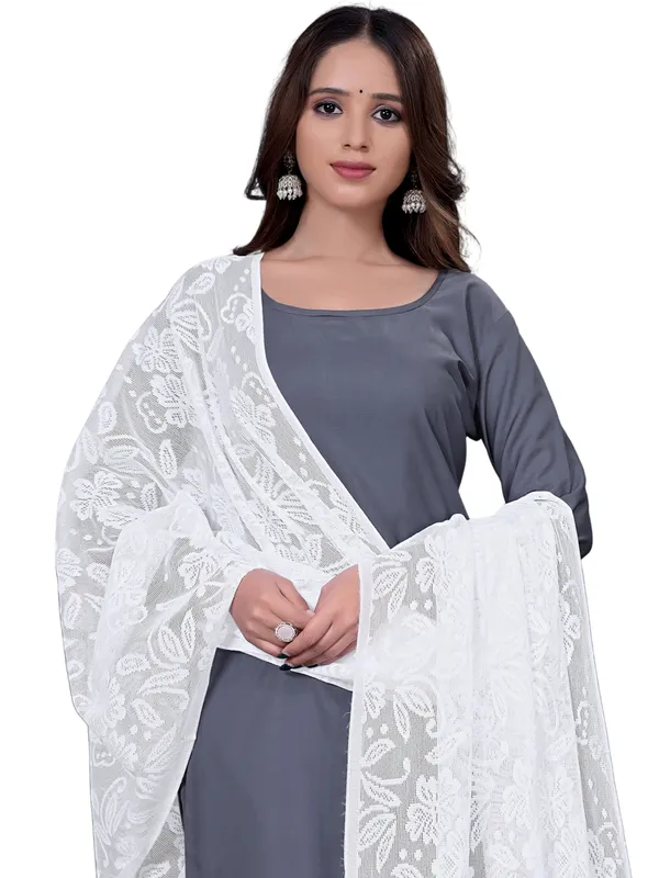 Amritsari_Net_Floral_Dupatta_With_Lace_Border_White