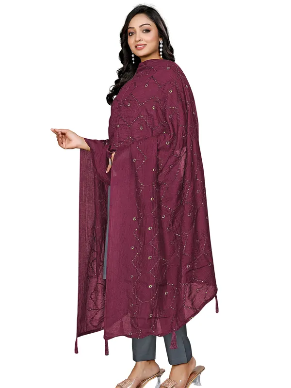 Chanderi_Zigzag_Embroidery_Dupatta_With_Sequins_Tassels_Wine