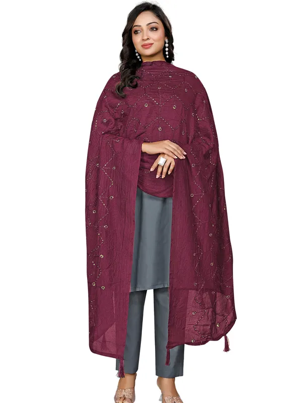 Chanderi_Zigzag_Embroidery_Dupatta_With_Sequins_Tassels_Wine