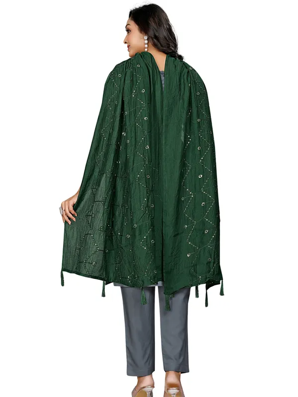 Chanderi_Zigzag_Embroidery_Dupatta_With_Sequins_Tassels_Green