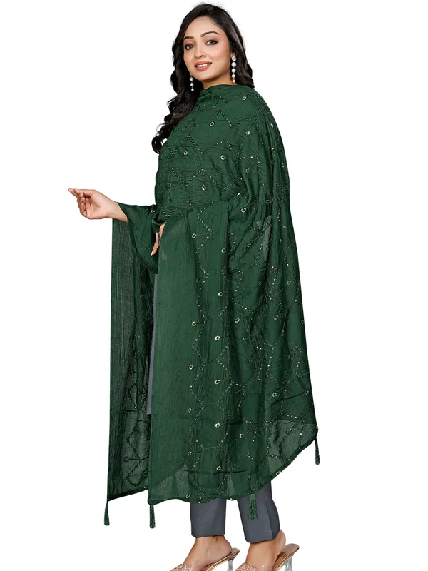 Chanderi_Zigzag_Embroidery_Dupatta_With_Sequins_Tassels_Green