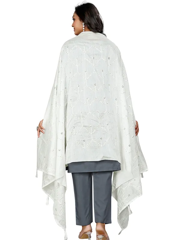 Chanderi_Zigzag_Embroidery_Dupatta_With_Sequins_Tassels_White
