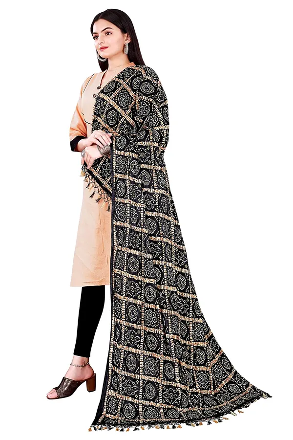 Chinon_Bandhani_Digital_Print_Dupatta_With_Tassels_Black