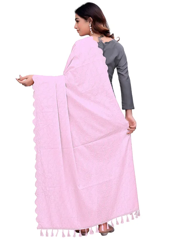 Cotton_Schiffli_Dupatta_With_Scalloped_Border_Tassels_Light_Pink