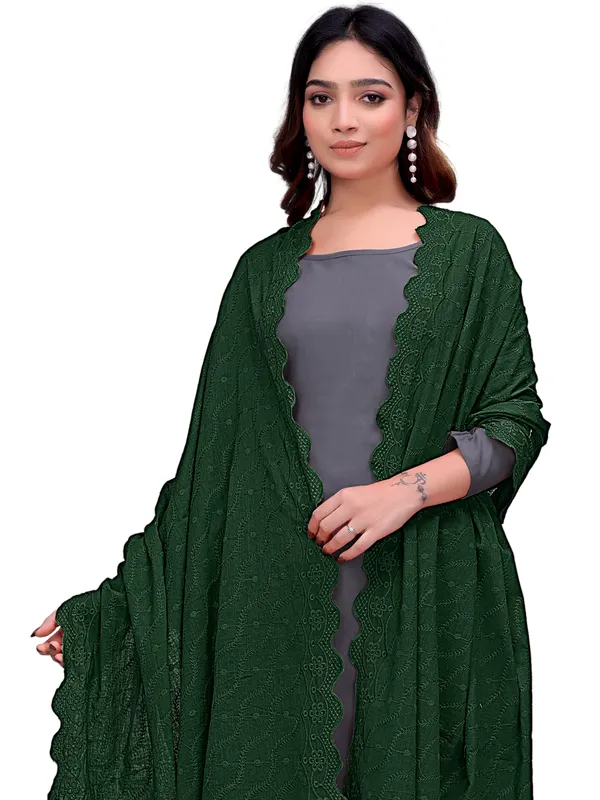Cotton_Schiffli_Dupatta_With_Scalloped_Border_Tassels_Green