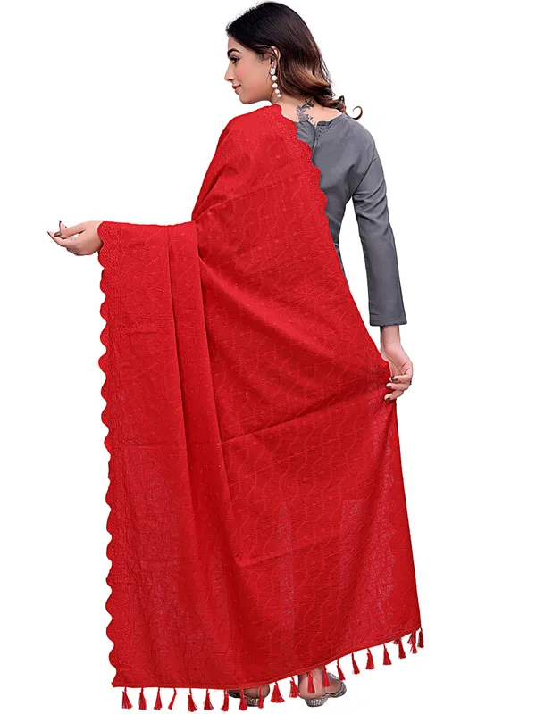 Cotton_Schiffli_Dupatta_With_Scalloped_Border_Tassels_Red