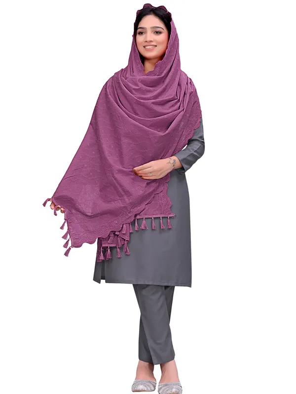 Cotton_Schiffli_Dupatta_With_Scalloped_Border_Tassels_Onion_Pink
