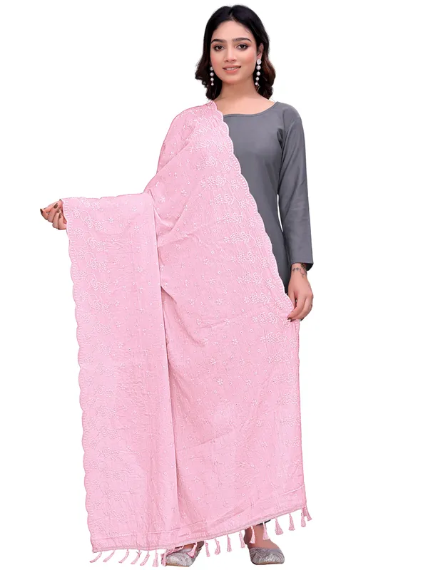Cotton_Floral_Schiffli_Embroidered_Dupatta_With_Tassels_Peach