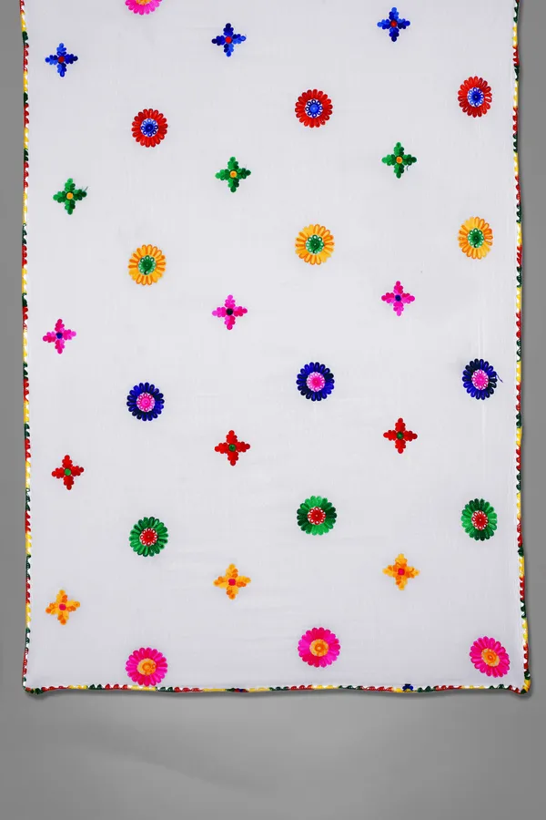 Nazmin_Multicolour_Floral_Embroidered_Dupatta_With_Lace_White